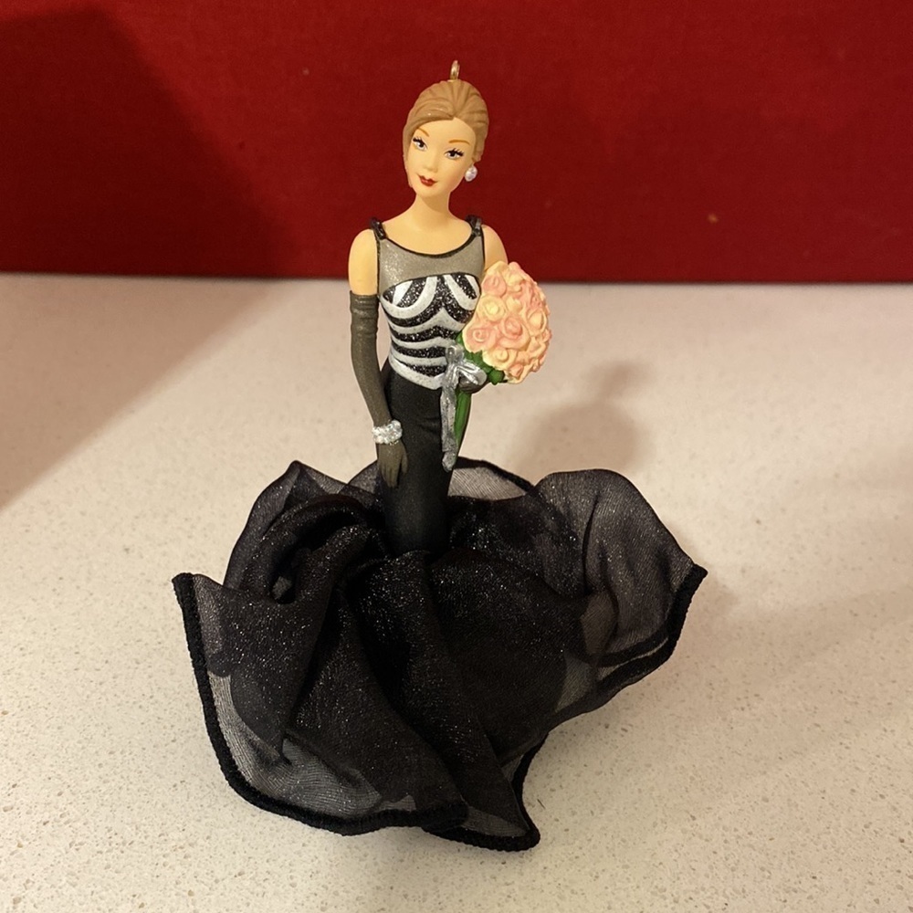 Vintage Barbie Hallmark Keepsake Collectors Ornaments - Picture 7 of 15